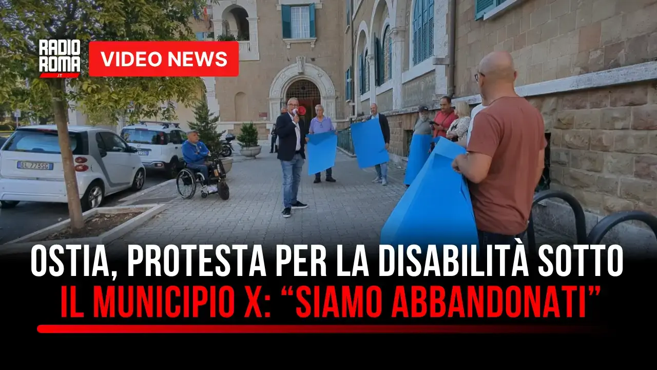 Ostia, flash mob dei caregiver davanti al X Municipio per un centro diurno