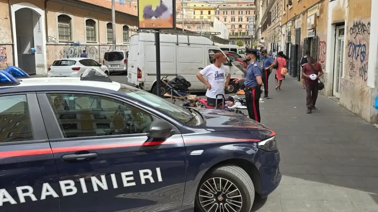 Esquilino, controlli dei carabinieri tra piazza Vittorio e Colle Oppio
