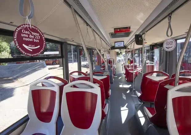 Trasporti: abbonamento a 50 euro? sì, ma servono più bus, metro e collegamenti nelle periferie