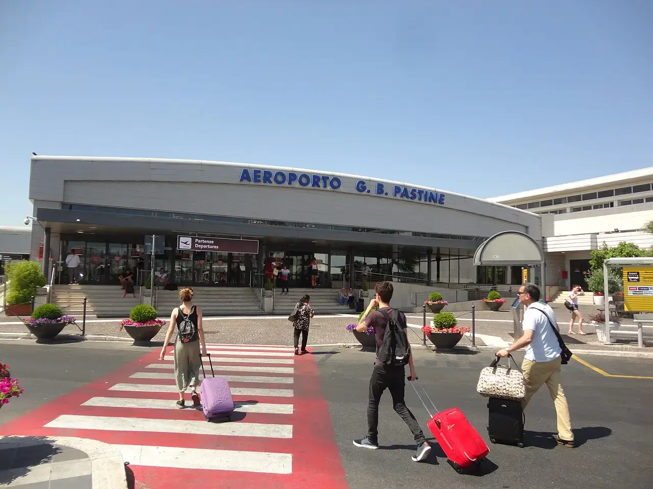 Ciampino, via libera al fotovoltaico da 3,4 megawatt accanto alla pista