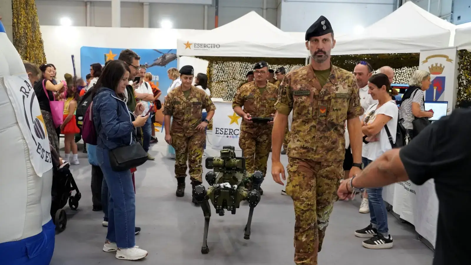 Esercito al Romics: tecnologie e addestramento alla Fiera di Roma