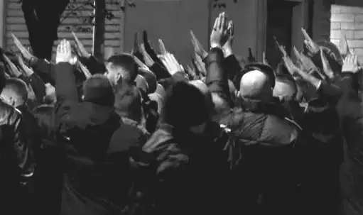 Saluti romani per Nanni De Angelis, Prc: "Basta con le adunate neofasciste”