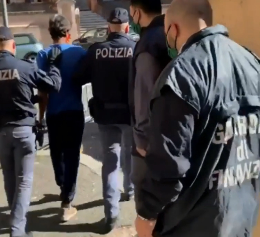 Ostiense, posti letto subaffittati "in nero" a stranieri: denunciato per favoreggiamento immigrazione clandestina