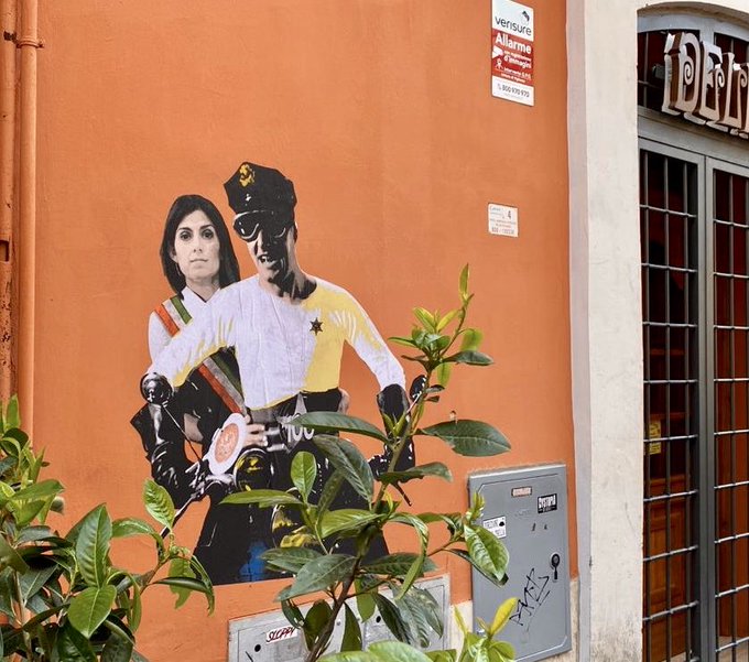 Raggi rilancia il murale con Sordi ma il web non perdona: propaganda batte decoro