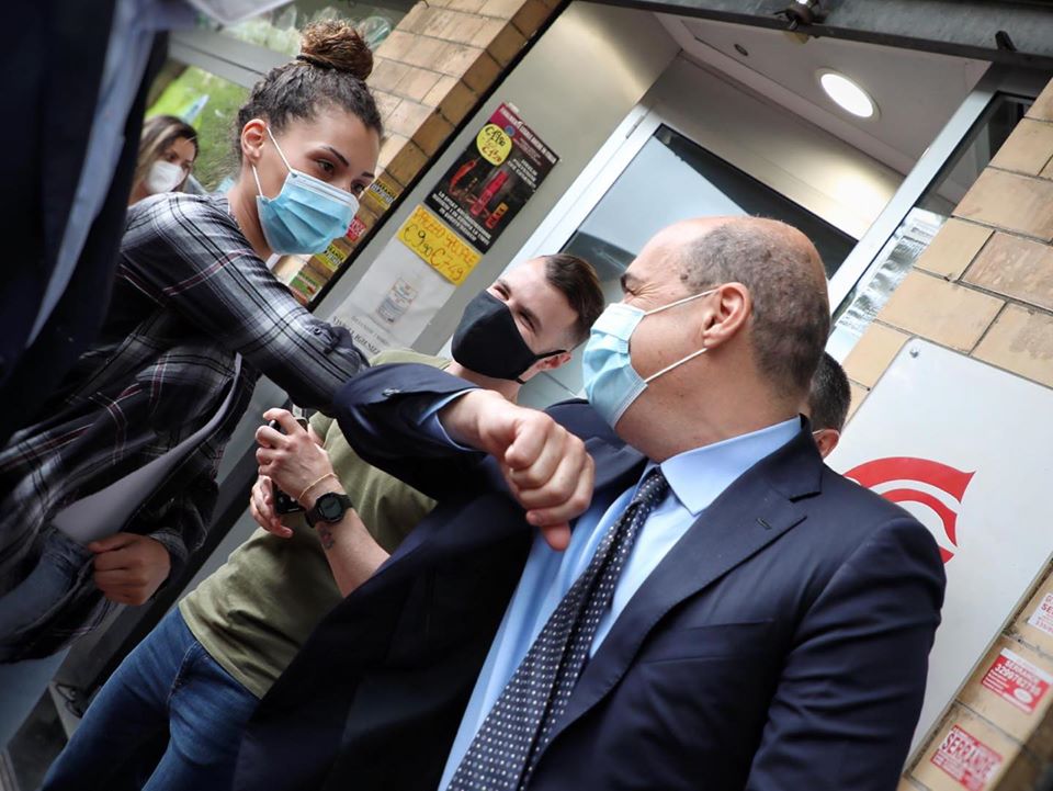 Coronavirus, Zingaretti: già 2mila test sierologici su operatori farmacie