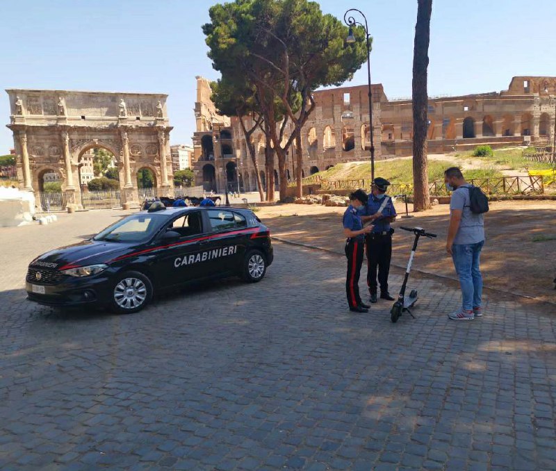 Monopattini, controlli nel centro di Roma: in 48 ore 10 multati