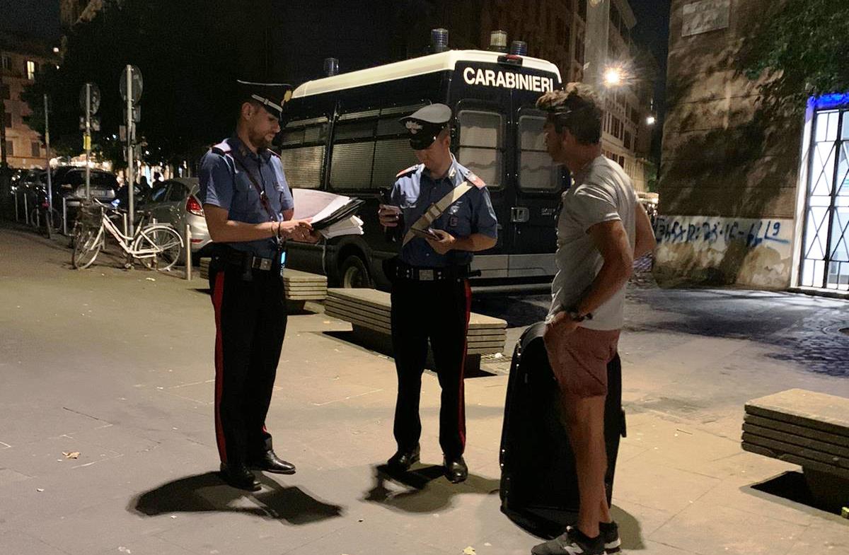 Roma, studenti rapinatori in azione a Trastevere: 3 minori in comunità