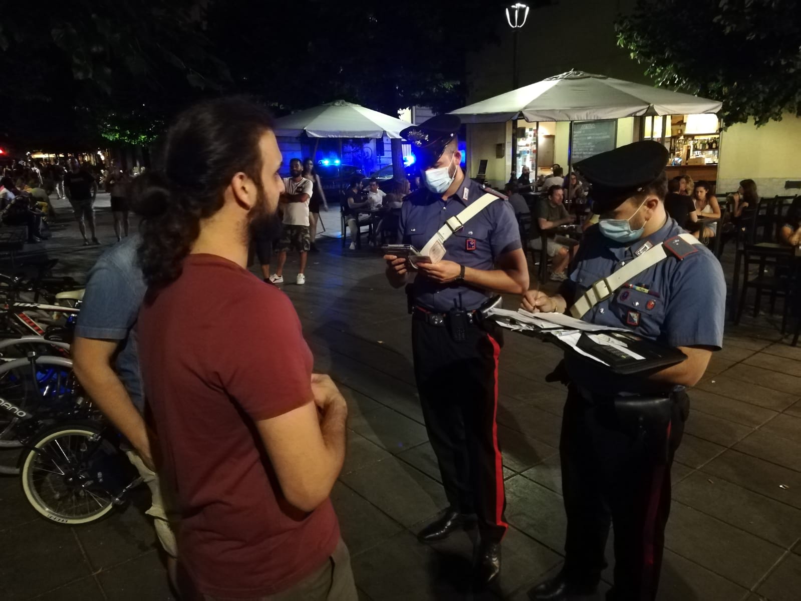 Movida sorvegliata speciale dal centro ad Ostia: chiuse piazze e locali