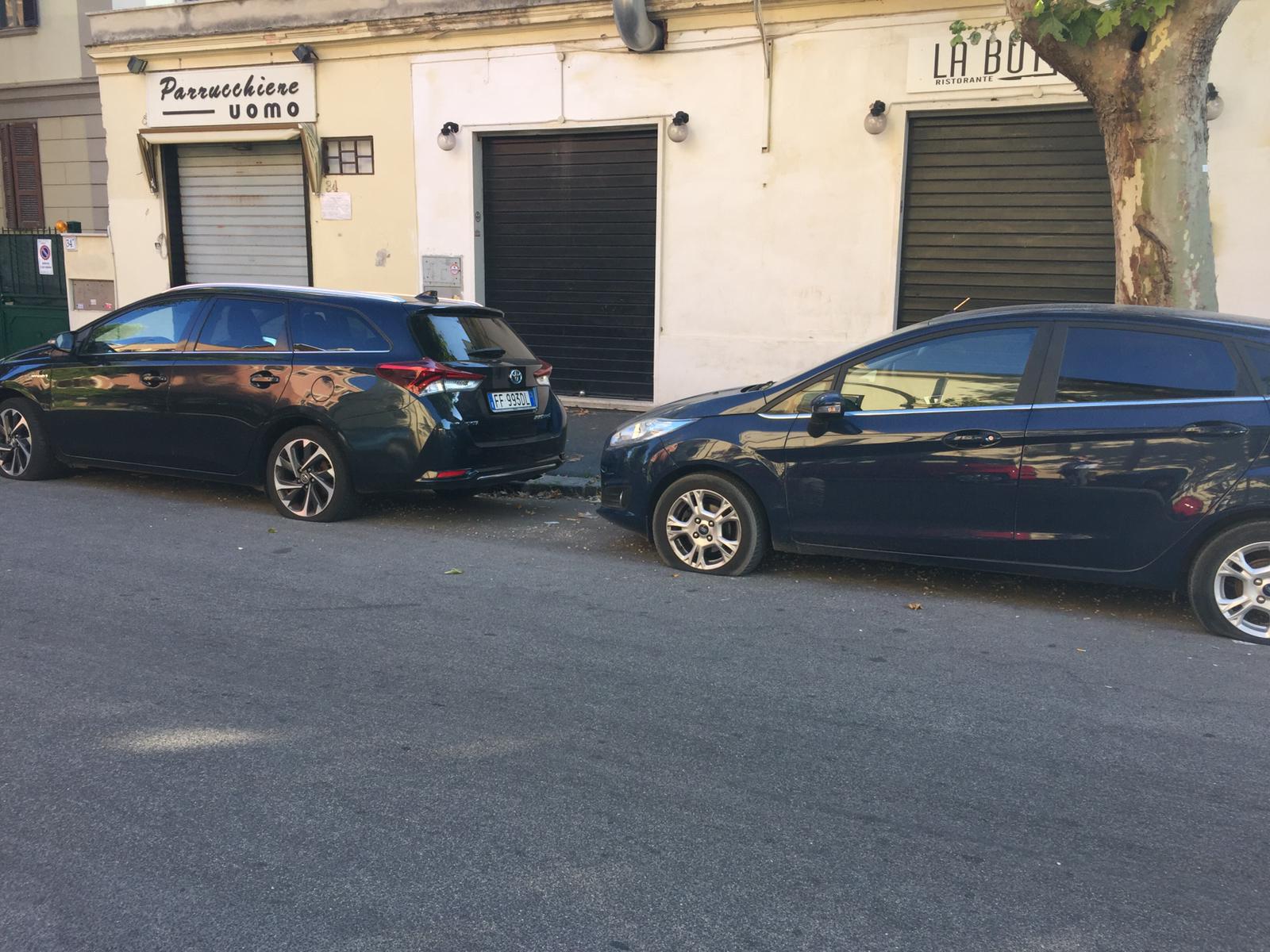 Movida Ostia, residenti Tor San Michele: nella notte bucate gomme di 15 auto