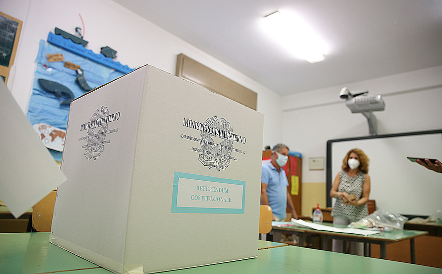 Referendum, a Roma le periferie votano il taglio: il No supera il risultato nazionale del 9%