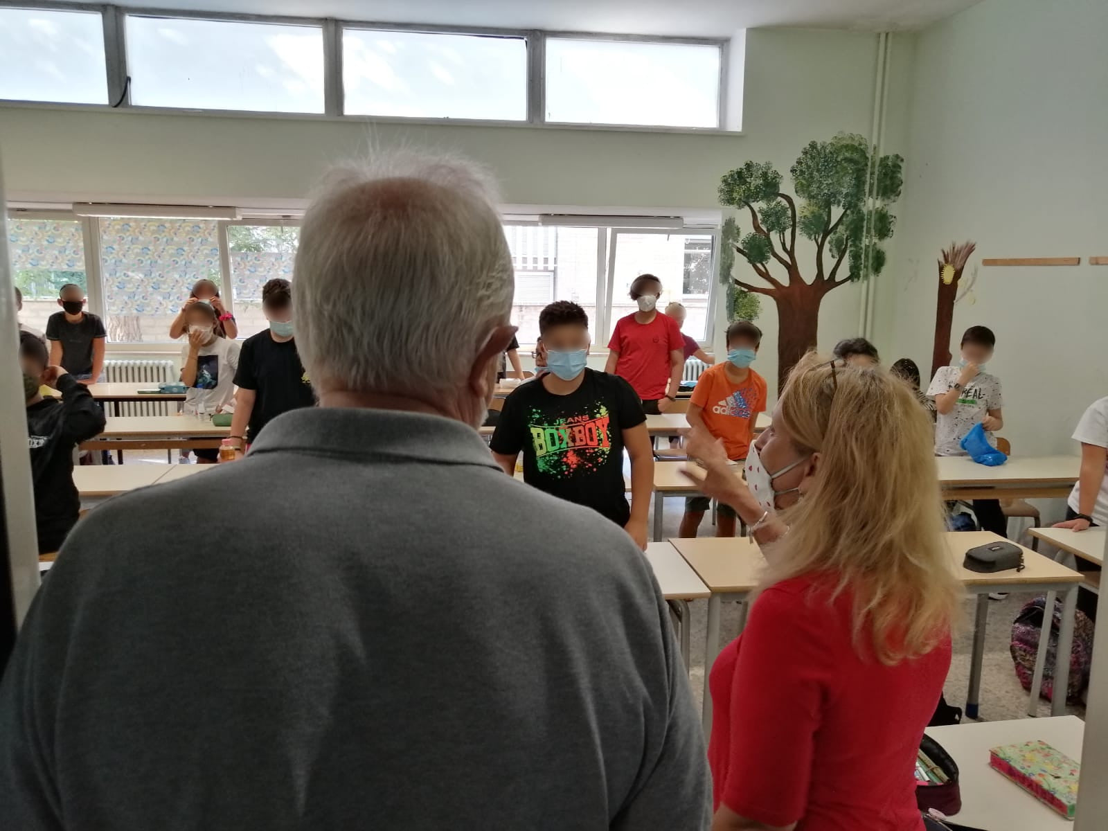 Scuole Lazio, al via tra orari scaglionati e volontari "anti-Covid": aprono il 70% degli istituti