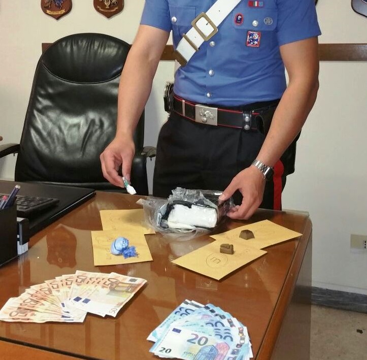 Roma, controlli antidroga tra periferia e piazze di spaccio: 14 arresti