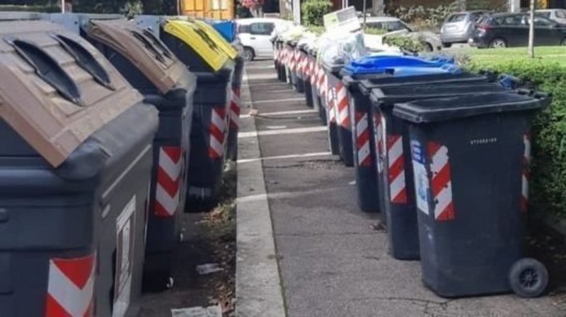 Colli Aniene, scontro assessore-Ama sul ritorno ai cassonetti. Pd: "uno show surreale"