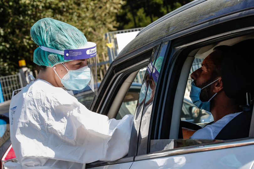Coronavirus, al via oggi prenotazione on line tamponi in 4 drive in di Roma