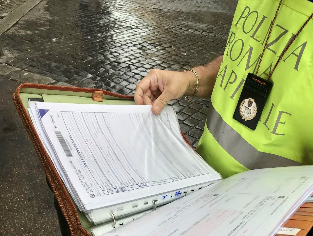 Stazione Termini, controlli minimarket sui "ballatoi": 20 mila euro di multe e sequestro alimenti
