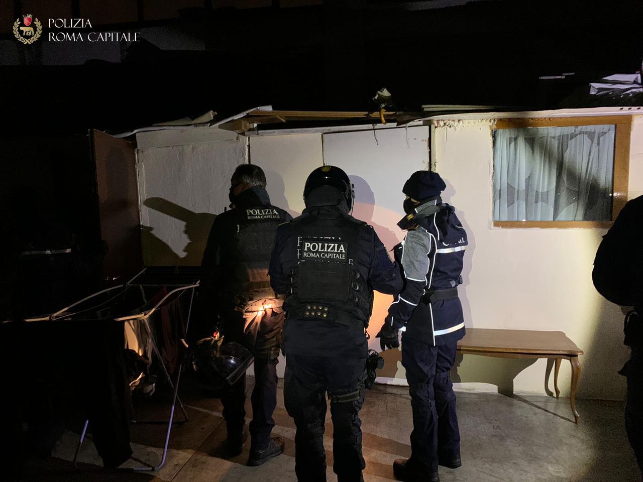 Rifiuti, il business del piombo nelle batterie d'auto: arresti e sequestri tra Roma e Napoli