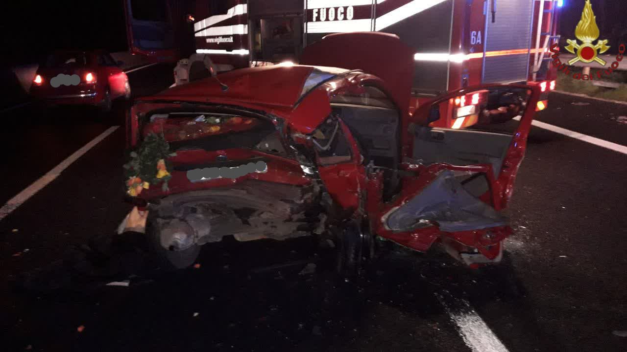Incidenti stradali, scontro sull'A1 a Valmontone: un morto e 3 feriti