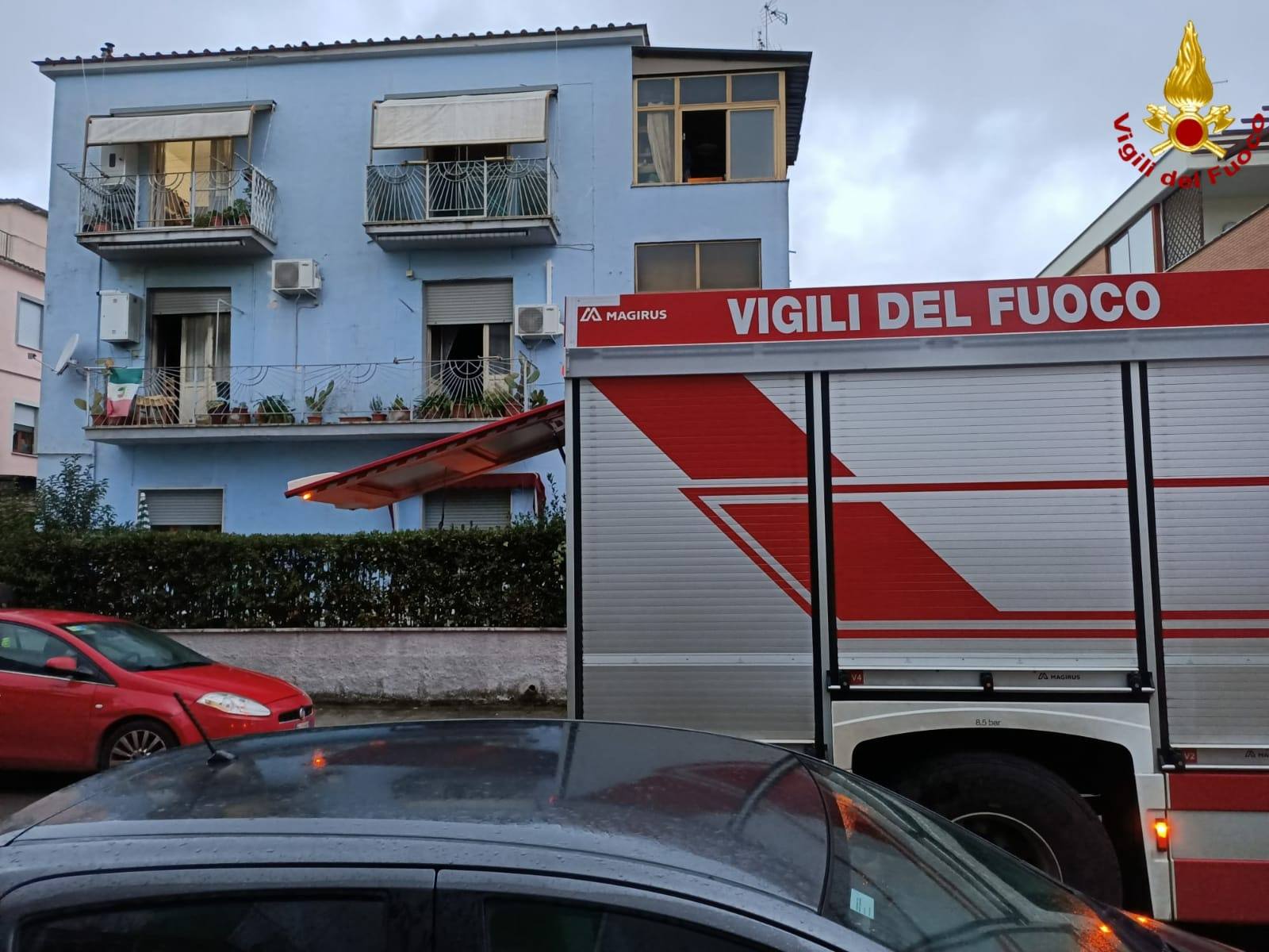 Latina, fiamme in appartamento: un morto e due intossicati