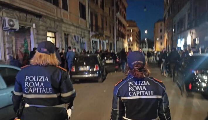 Roma, aperitivi “No Green Pass” a Centocelle: controlli e multe