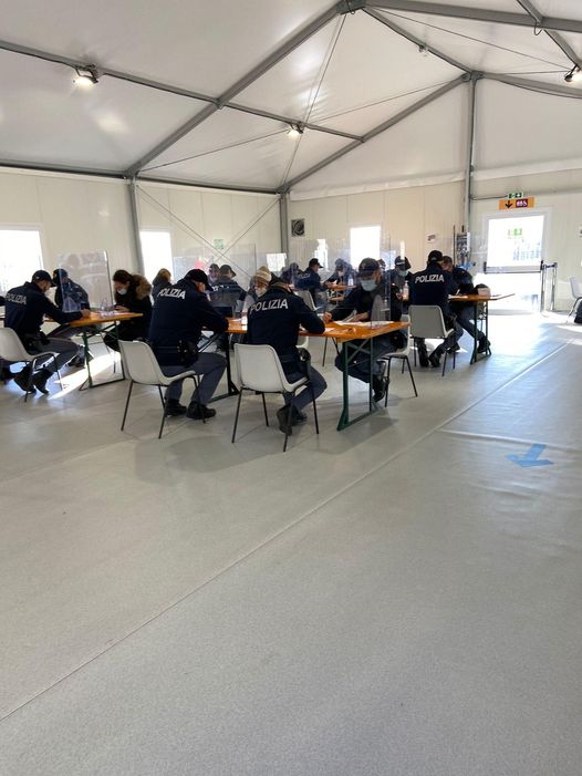 Covid Lazio, frenata nei contagi: vaccinazioni a domicilio e open day per i maturandi