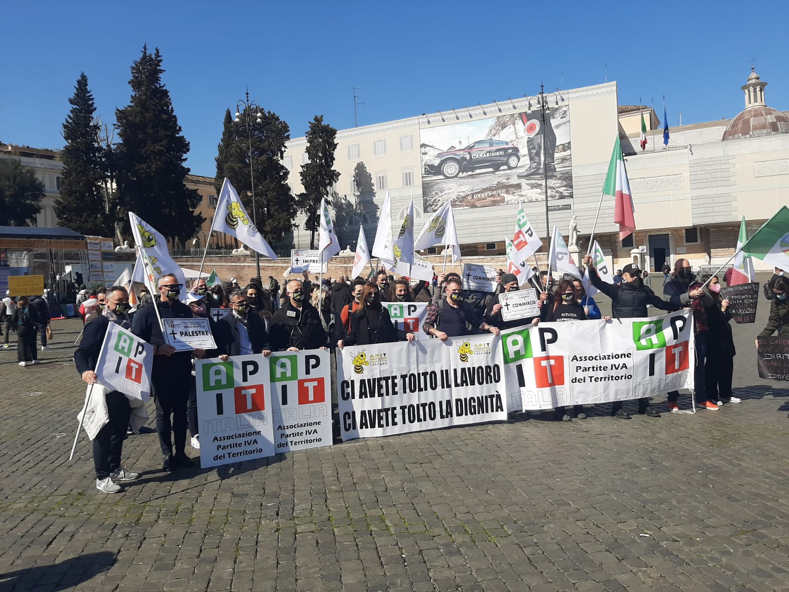 Roma, manifestazione delle Partite Iva a piazza del Popolo: "Equità sociale e provvedimenti adeguati"