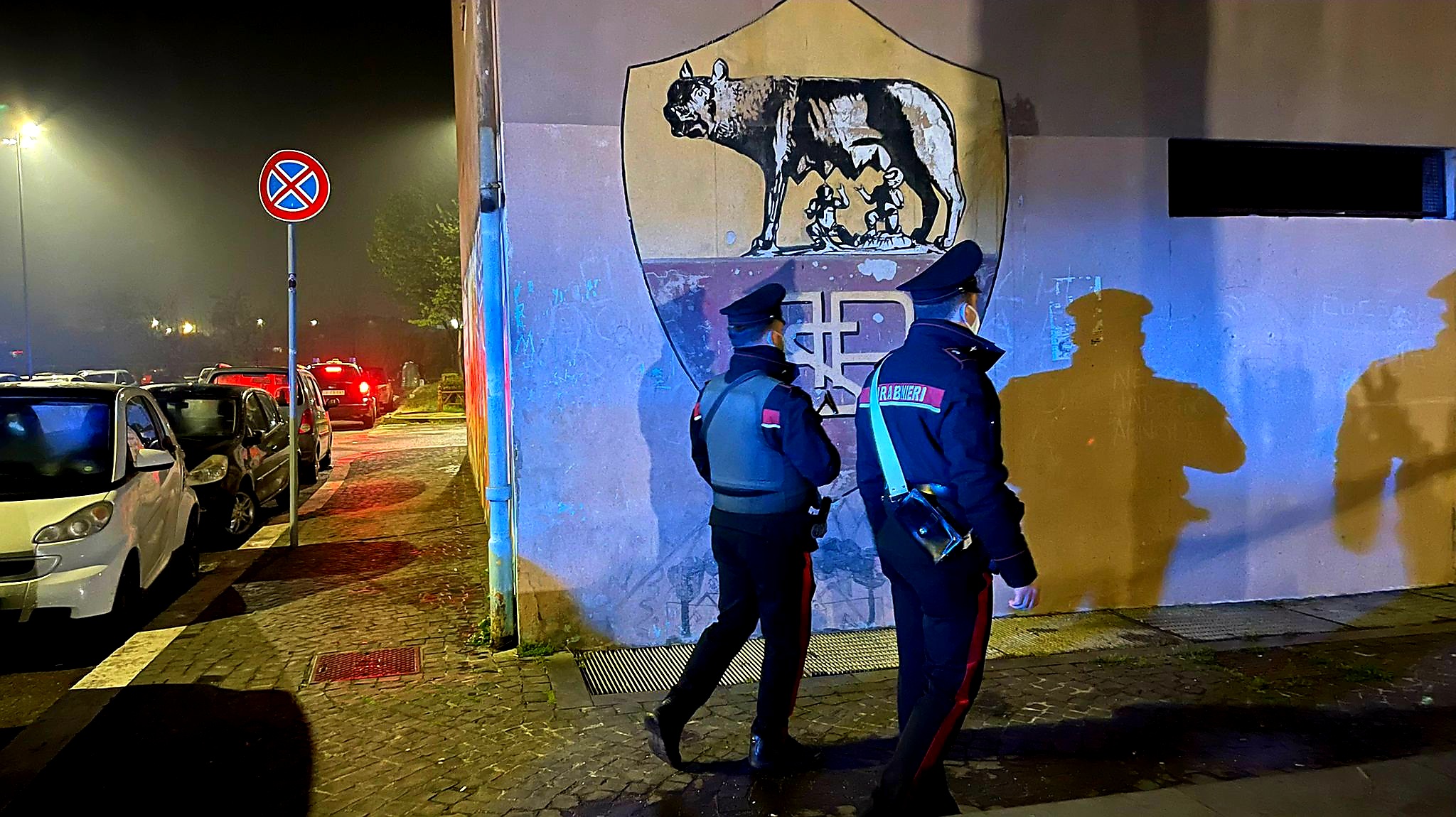 Roma, blitz antidroga a San Basilio: 16 arresti nella piazza di spaccio "La Lupa"