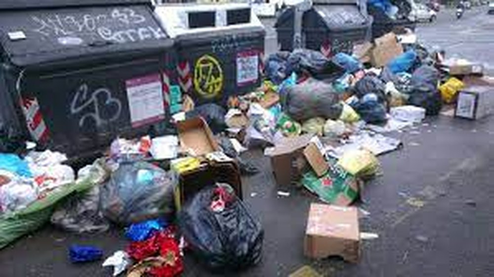 Roma, verifiche su rifiuti? Vigili in rivolta contro Comune: "Non può scaricare fallimento su di noi"