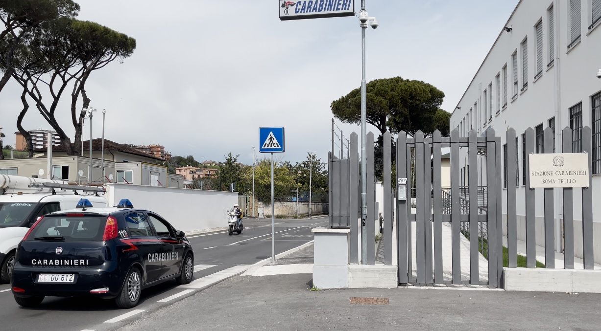 Roma, pregiudicati con il reddito di cittadinanza: 15 furbetti denunciati dai carabinieri del Trullo