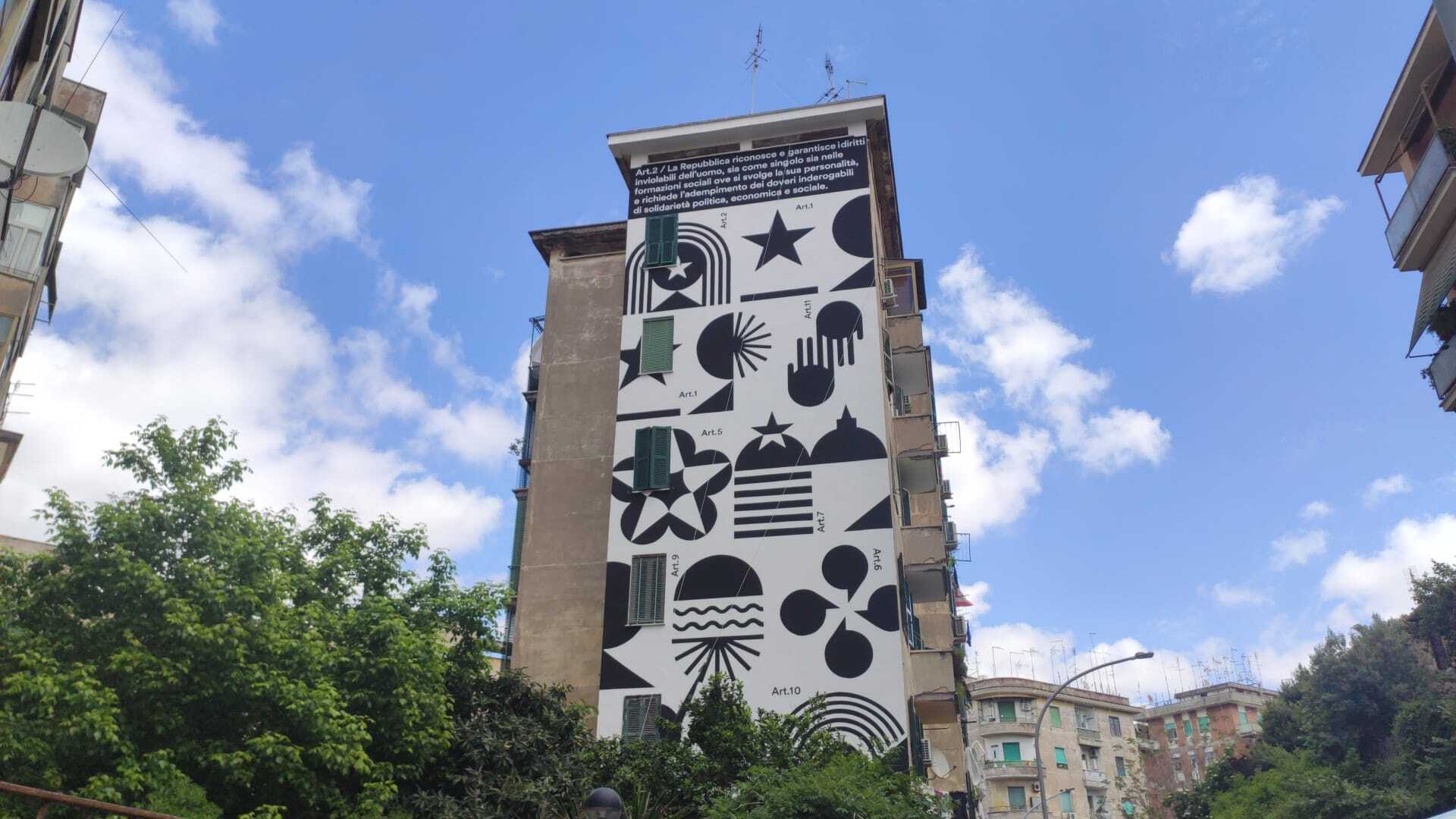 Garbatella, il murale 'La costituzione più bella del mondo' per celebrare i 100 anni del quartiere