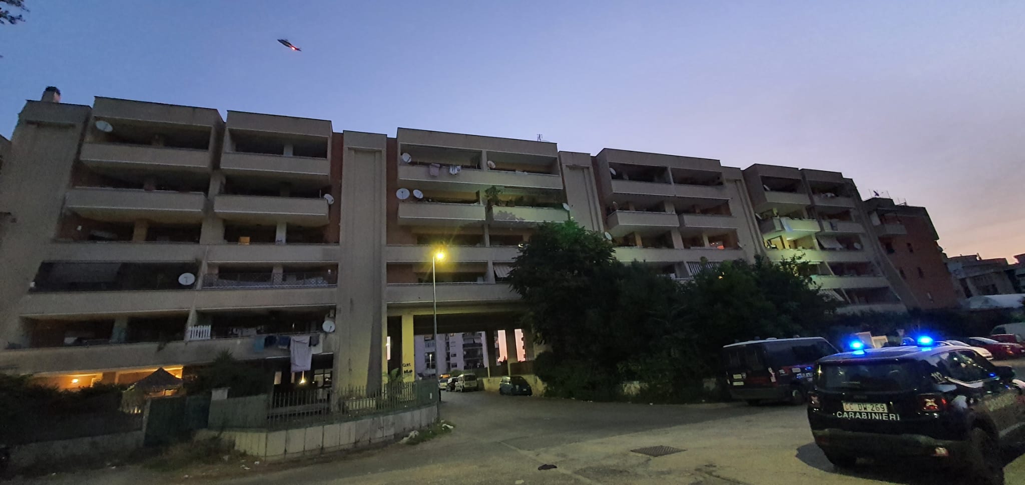 Anzio, blitz antidroga nella piazza di spaccio in corso Italia: sequestrate centinaia di dosi