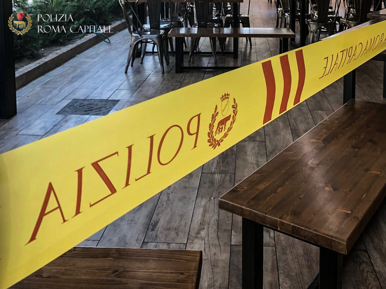 Roma, costruisce ristorante abusivo nel parcheggio del condominio: 50enne denunciato a Ponte Galeria