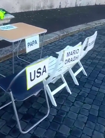 Da Trieste a Roma, il leader della protesta no Green pass "accampato" a piazza del Popolo