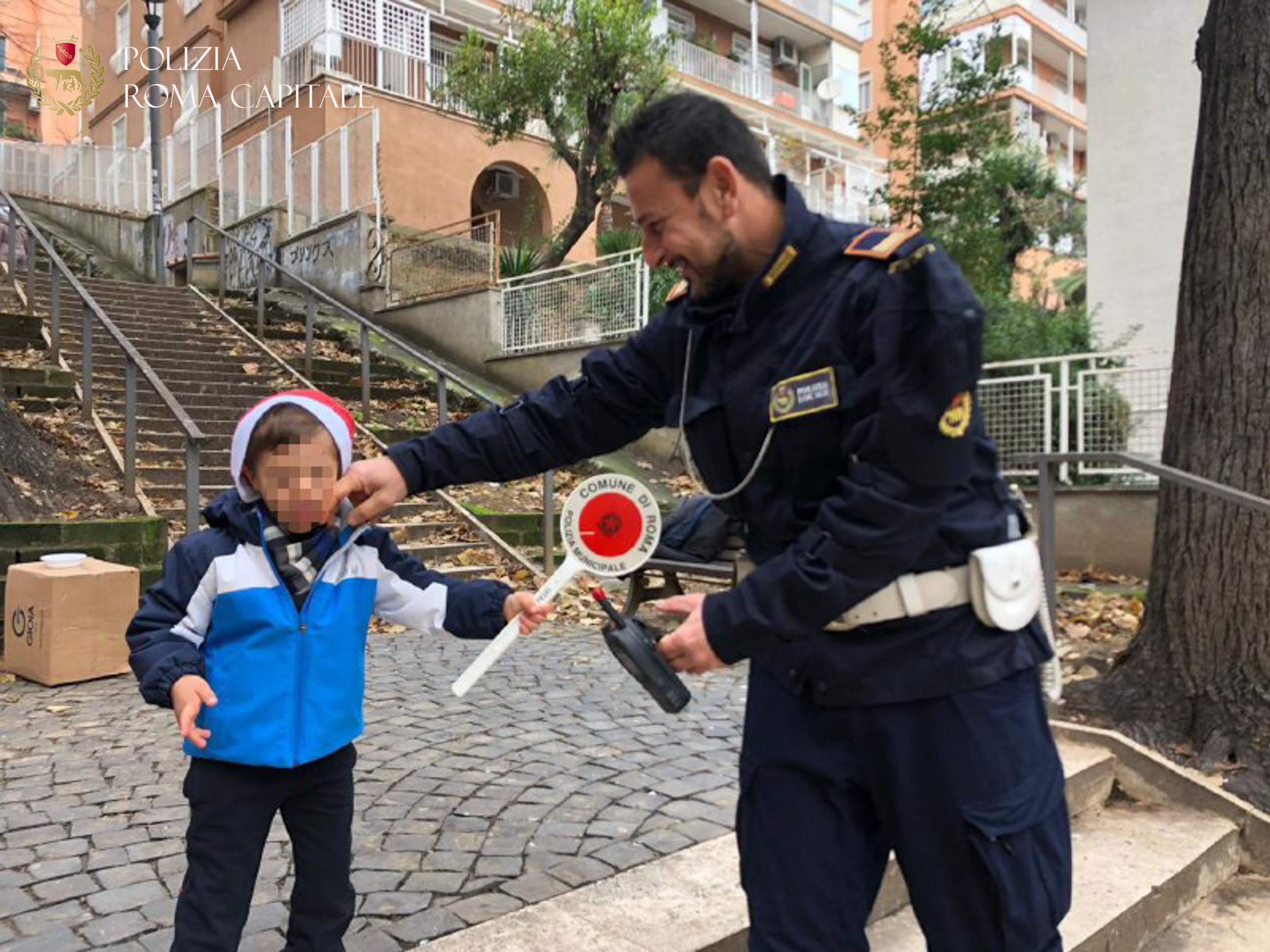 Bambino di 6 anni si perde a Trastevere, madre nel panico: ritrovato