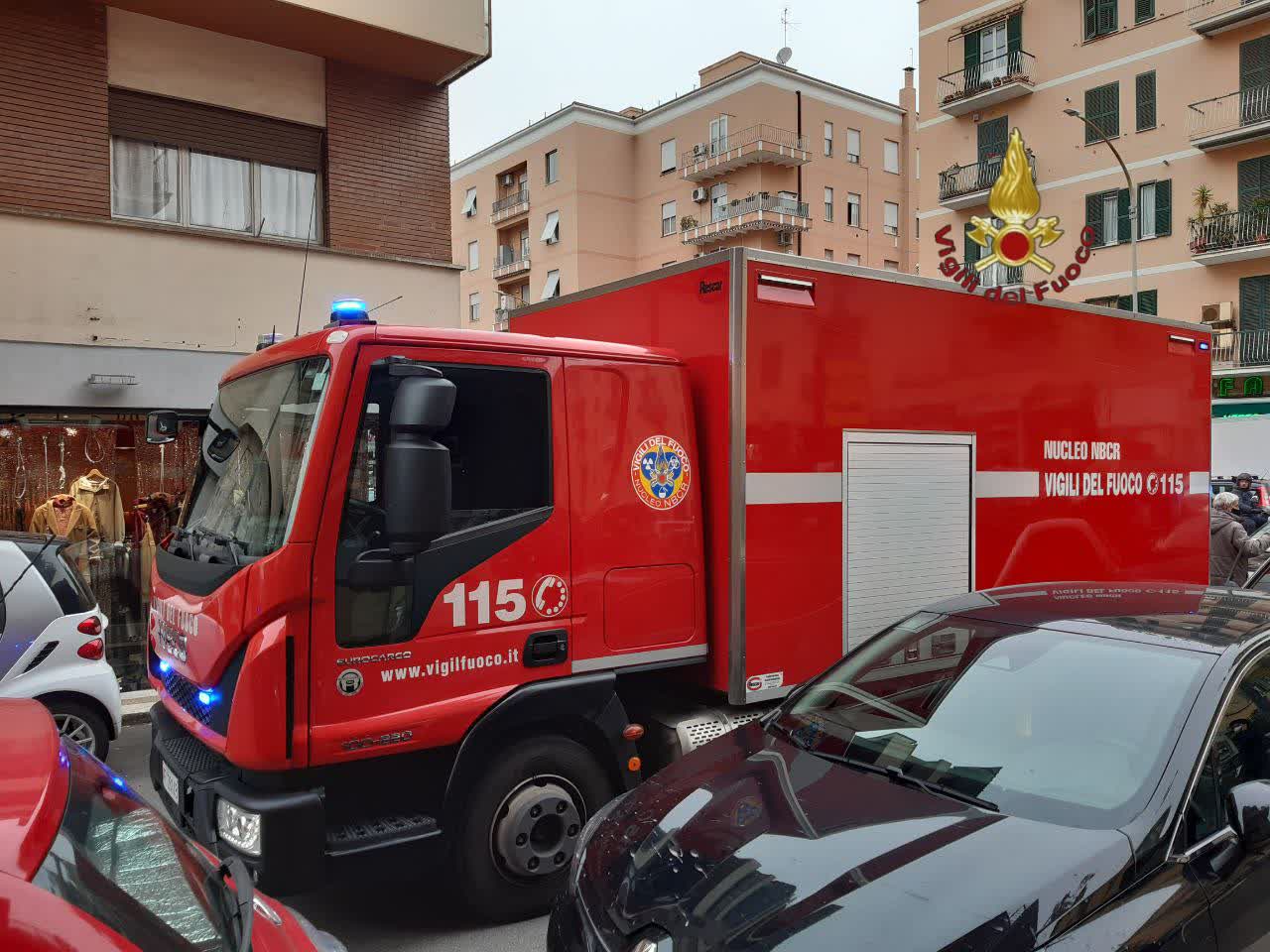 Roma, incidente in piscina: due intossicati per esalazioni da cloro in centro sportivo