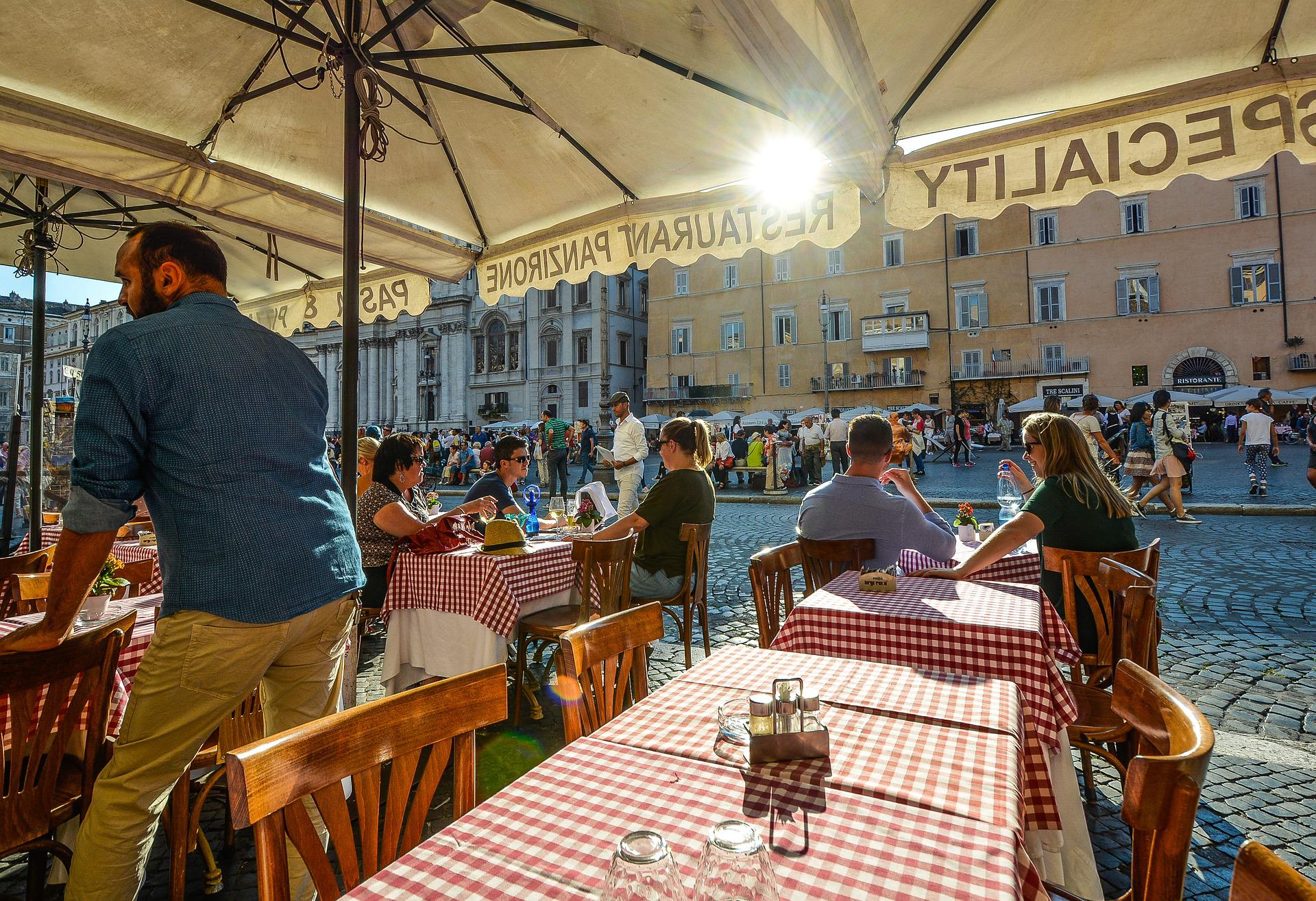 Roma, aria di ottimismo per il turismo. Paolantoni: «Molti ristoranti già in overbooking»