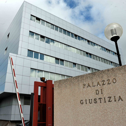 Roma, "il 118 non parla inglese": turista tedesca muore a 25 anni. Regione Lazio: "Nessun problema di lingua"