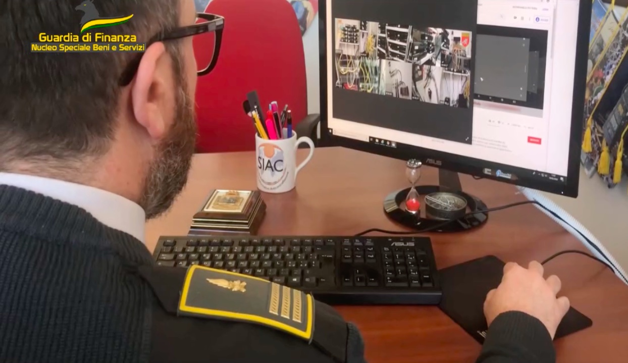Software pirata per progettazioni e superbonus 110%: denunciati 18 professionisti in tutta Italia
