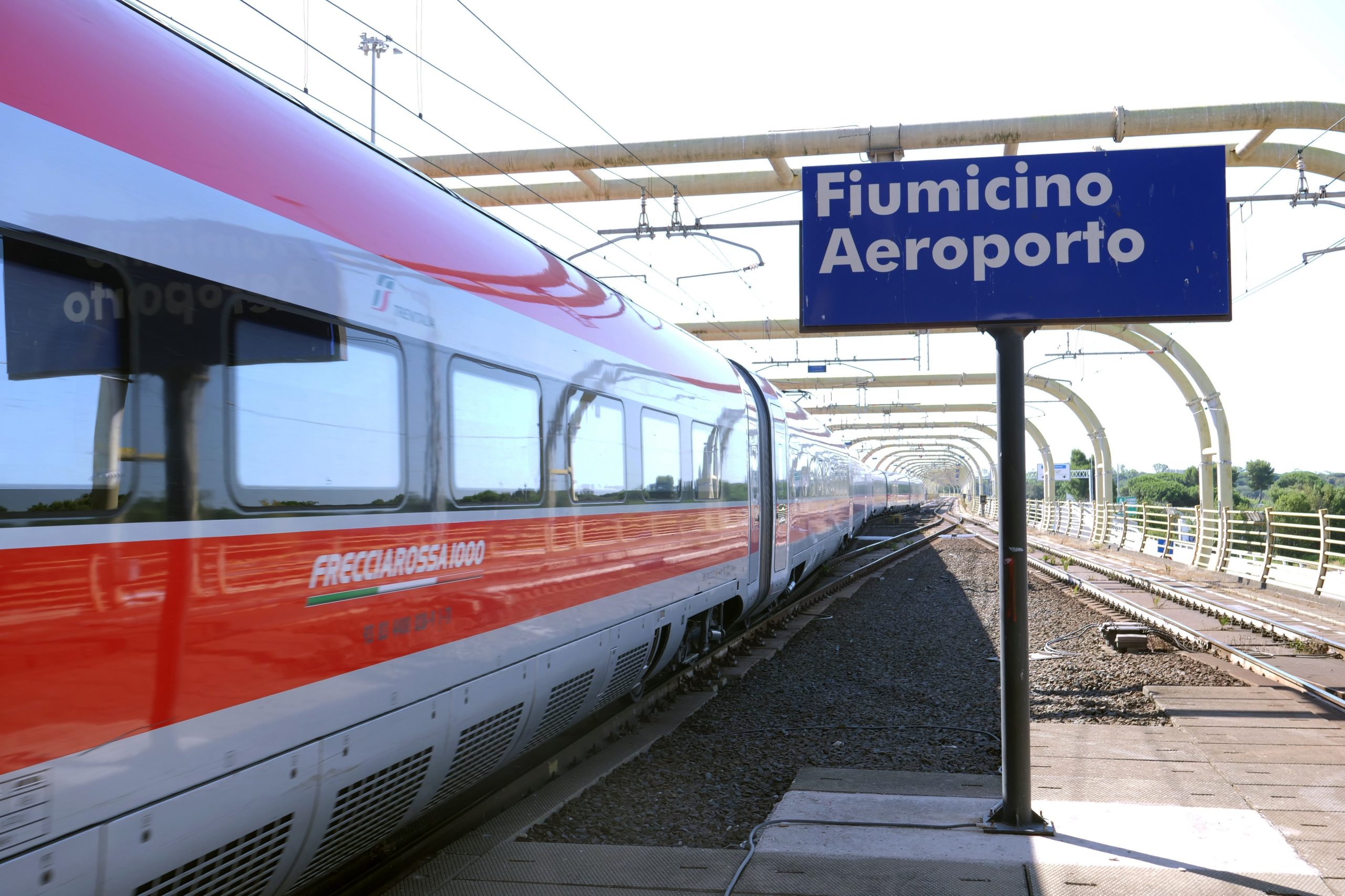 Trasporti, 3 nuove corse Frecciarossa per collegare Napoli e Firenze con l'aeroporto di Fiumicino