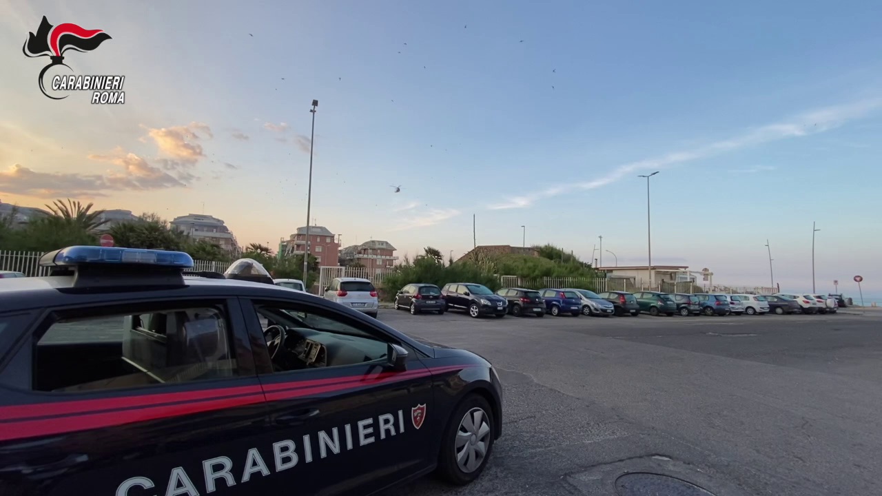 Casal Palocco, colpo a mano armata con inseguimento da film: arrestati due rapinatori