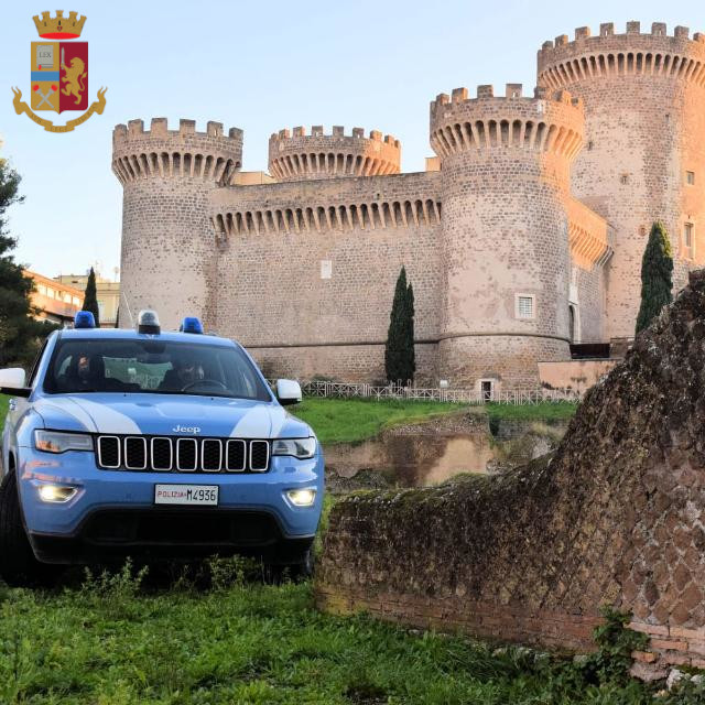 Tivoli, minaccia l'ex e cerca di investire il nuovo compagno
