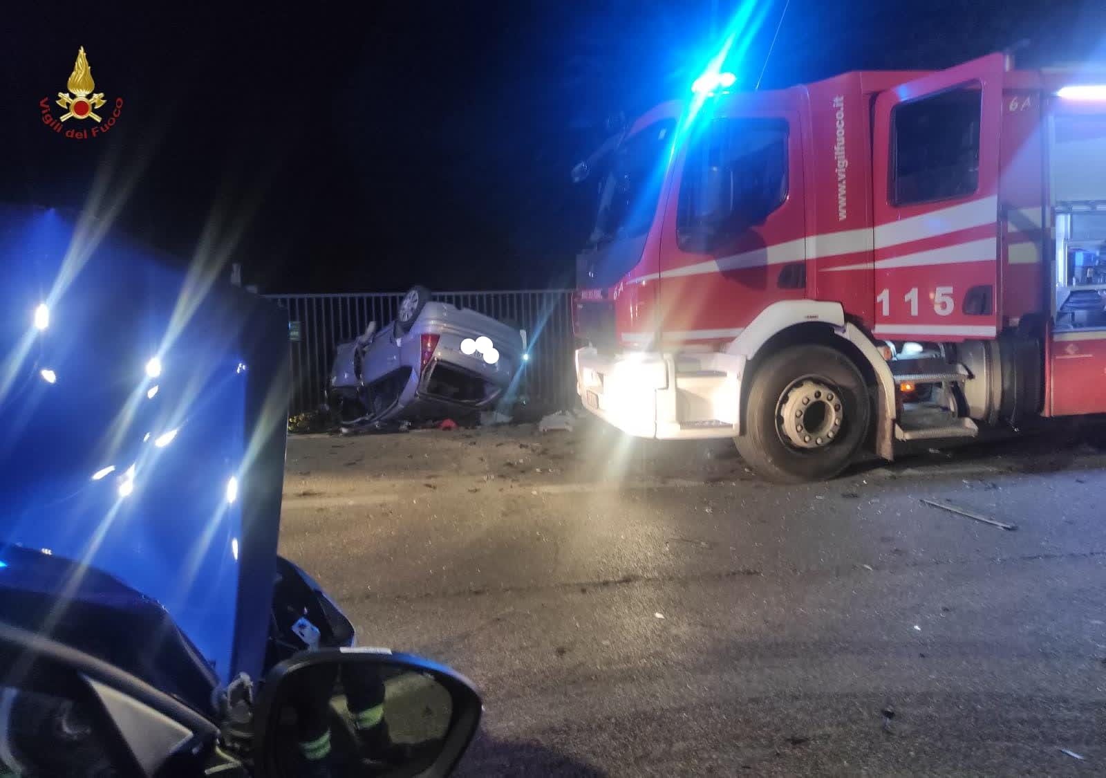 Roma, schianto nella notte sulla Tangenziale Est: morte due ragazze di 21 e 22 anni