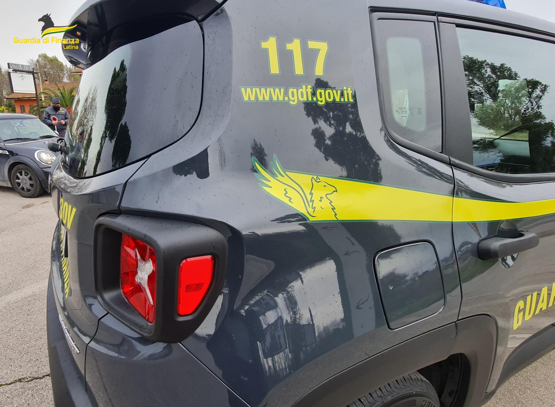 Latina, traffico illecito di rifiuti anche pericolosi: maxi sequestro da oltre 6milioni