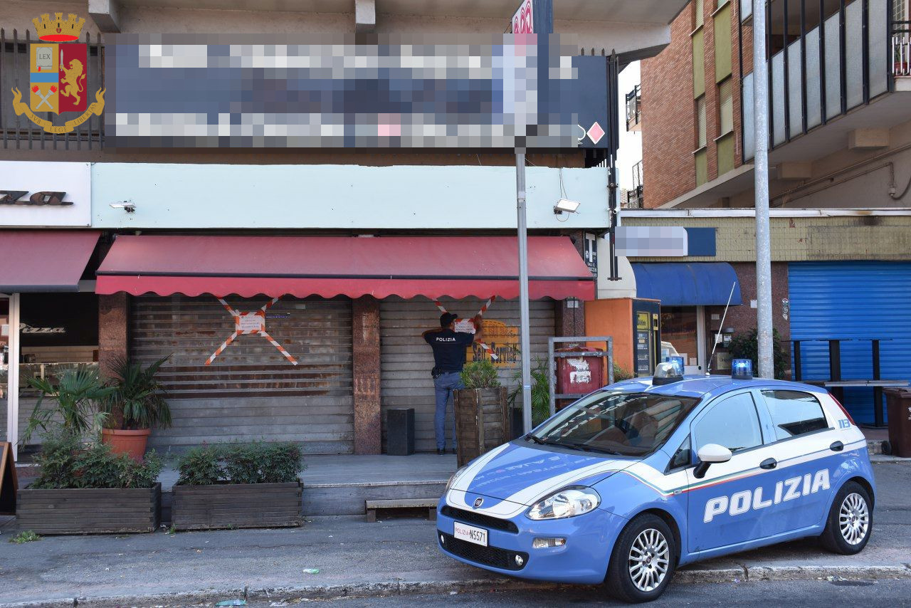 Ferito a colpi di pistola davanti bar a Tivoli, locale chiuso per 10 giorni
