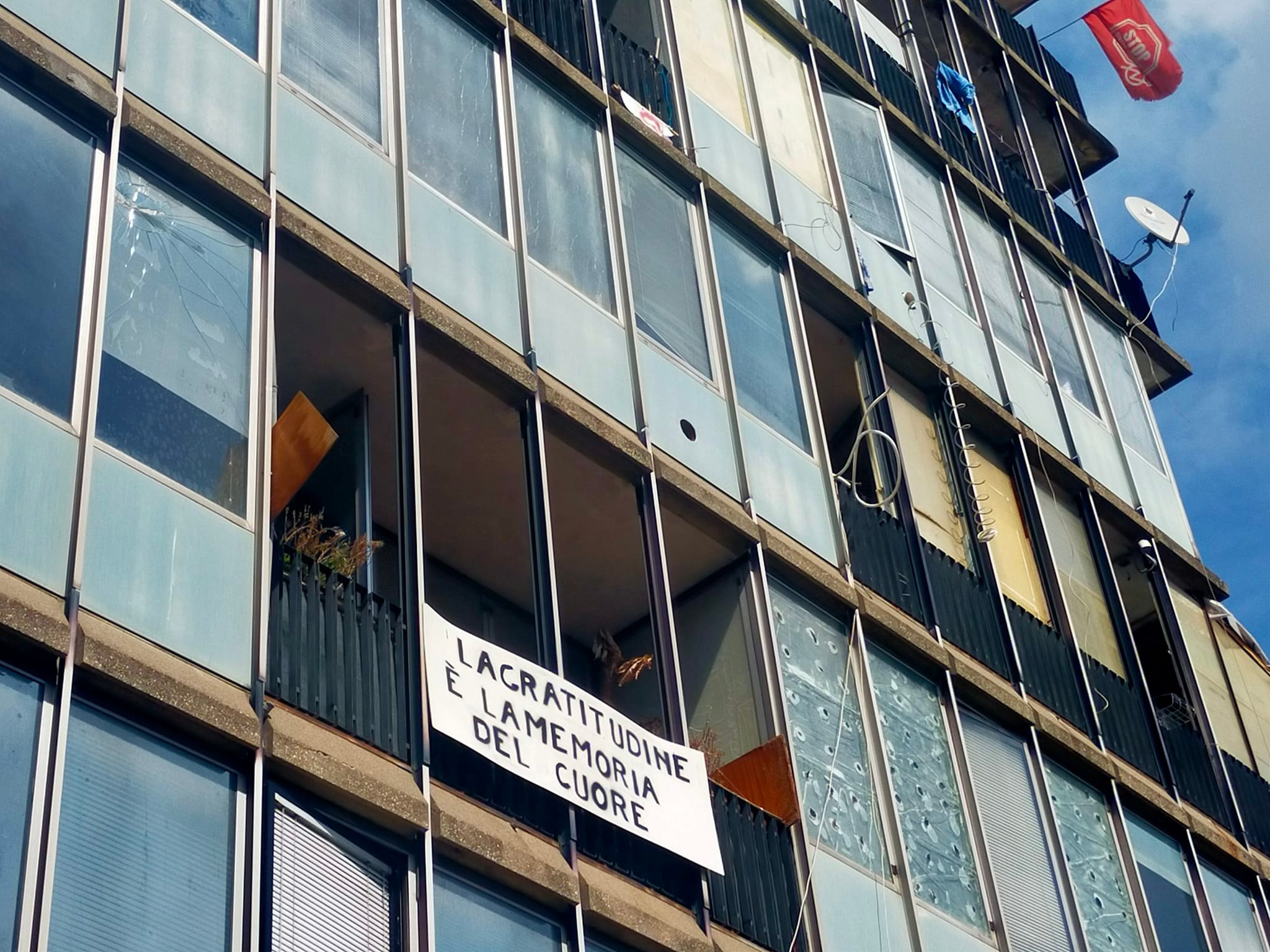 Roma, dopo 10 anni liberato palazzo occupato di viale delle Province: nuova casa per 148 famiglie