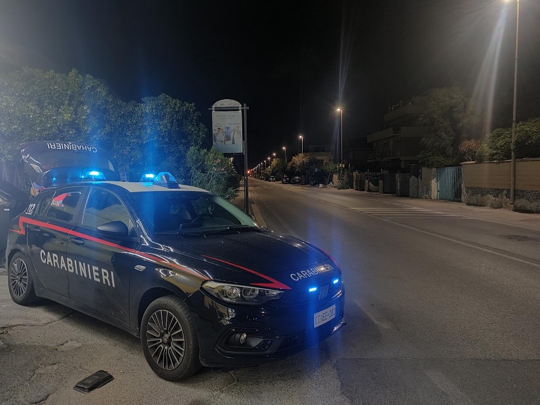 Ardea, ubriaco picchia la moglie davanti ai figli: i vicini sentono le urla e danno l'allarme