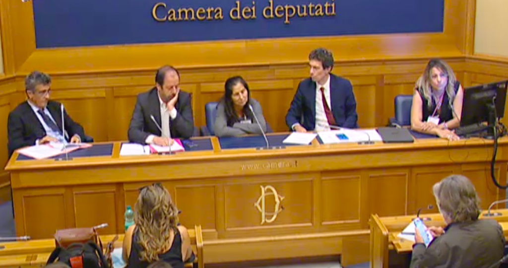 Roma, disabile rom giù dalla finestra dopo visita presunti agenti: la denuncia della famiglia