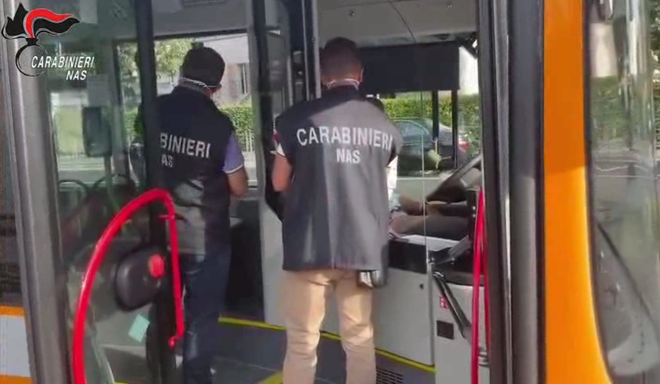 Covid, 203 su 30mila senza mascherina su mezzi pubblici: a Roma multe per 11mila euro