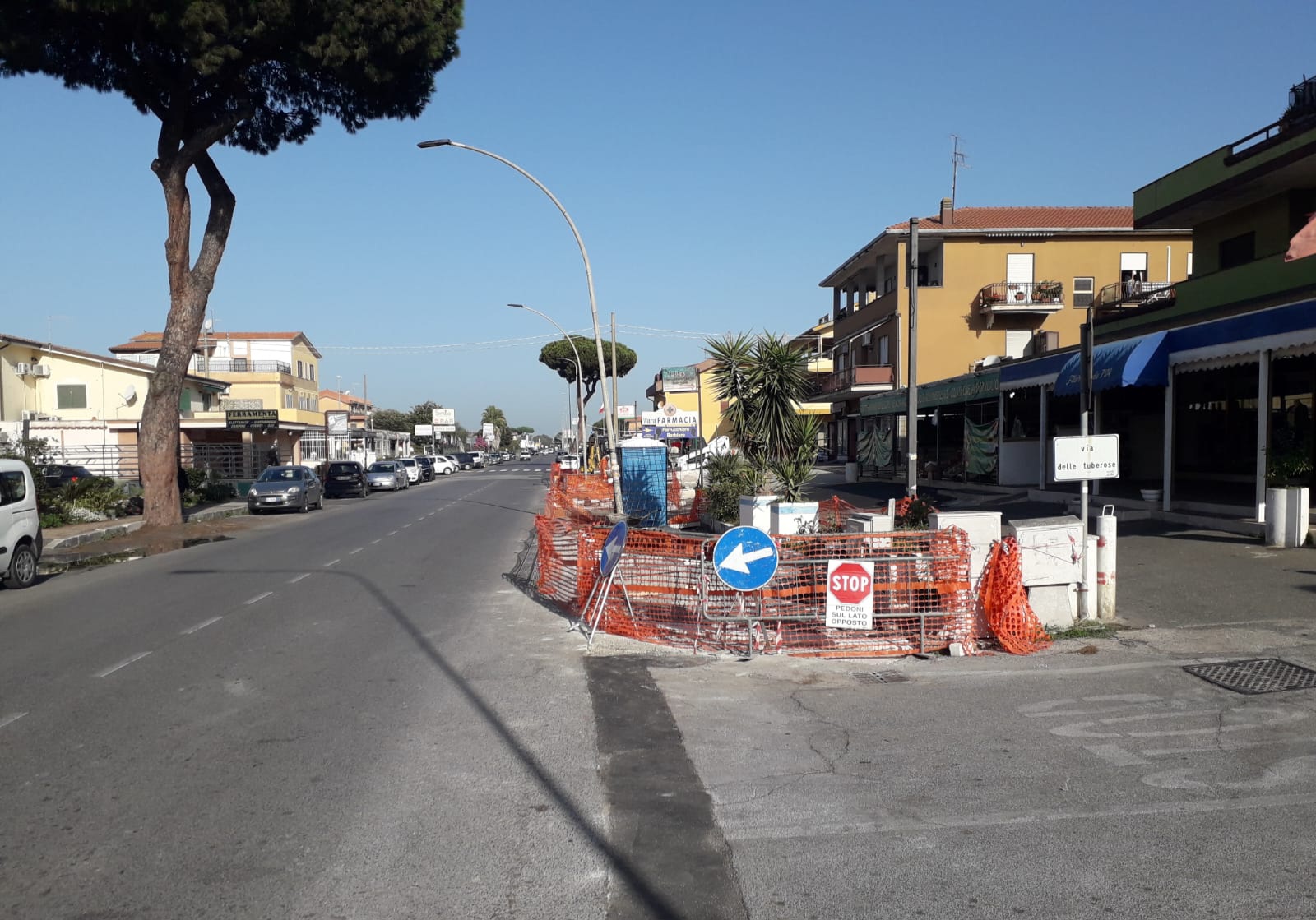 Anzio, a Lido dei Pini lavori per marciapiedi, illuminazione e arredo urbano