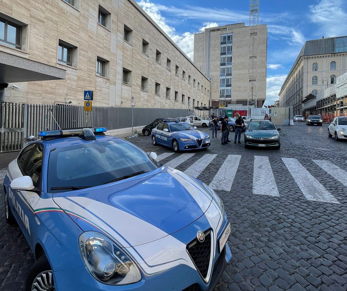 Roma, accoltellata a Termini a Capodanno: si indaga