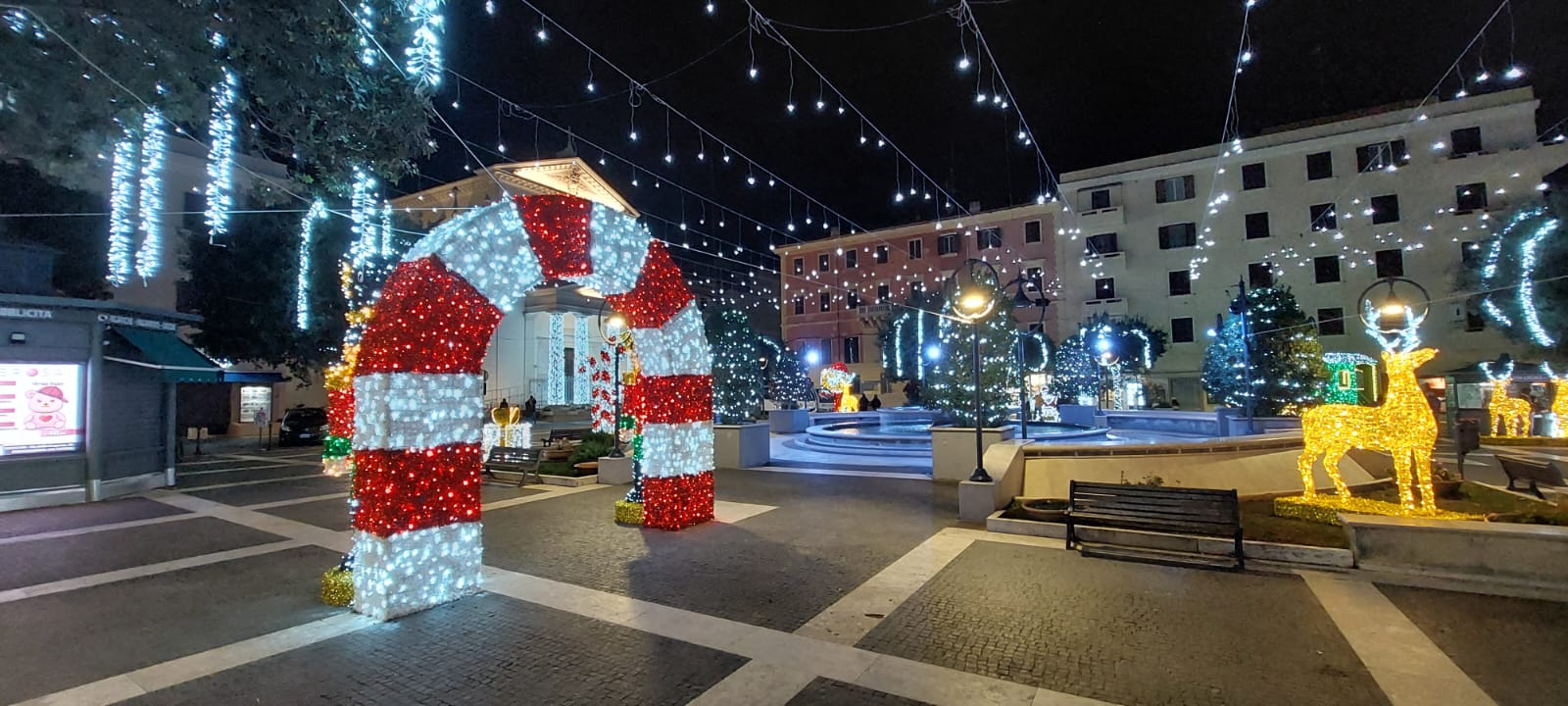 Anzio, ecco le luminarie in centro: concerto ed eventi di Natale